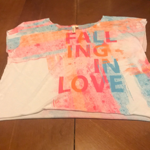 Hang Ten Tops - Woman’s /Junior Hangten “Falling in Love” T-Shirt